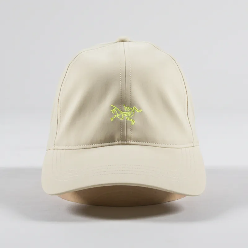 Arcteryx Small Bird Hat ベージュ Arc'teryx Small Bird Hat – Stylish & Comfortable Cap with