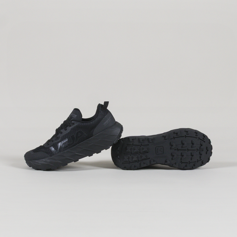 Veja Womens Harpie Trail Shoes Aeroshell Full Black-3
