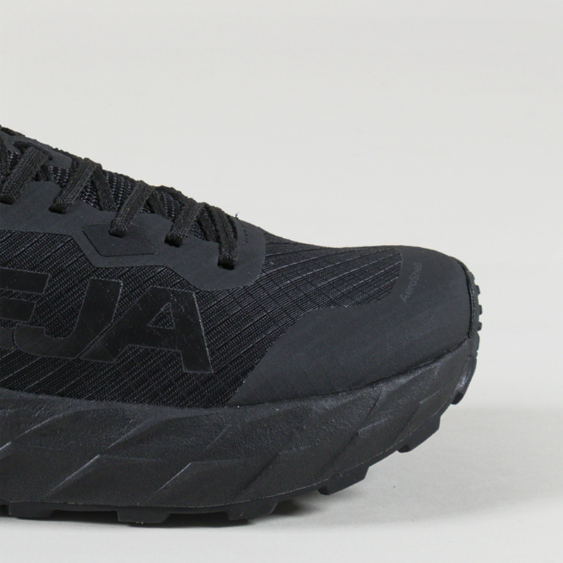 Veja Harpie Trail Shoes Aeroshell Full Black-5