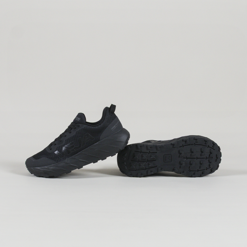 Veja Harpie Trail Shoes Aeroshell Full Black-3