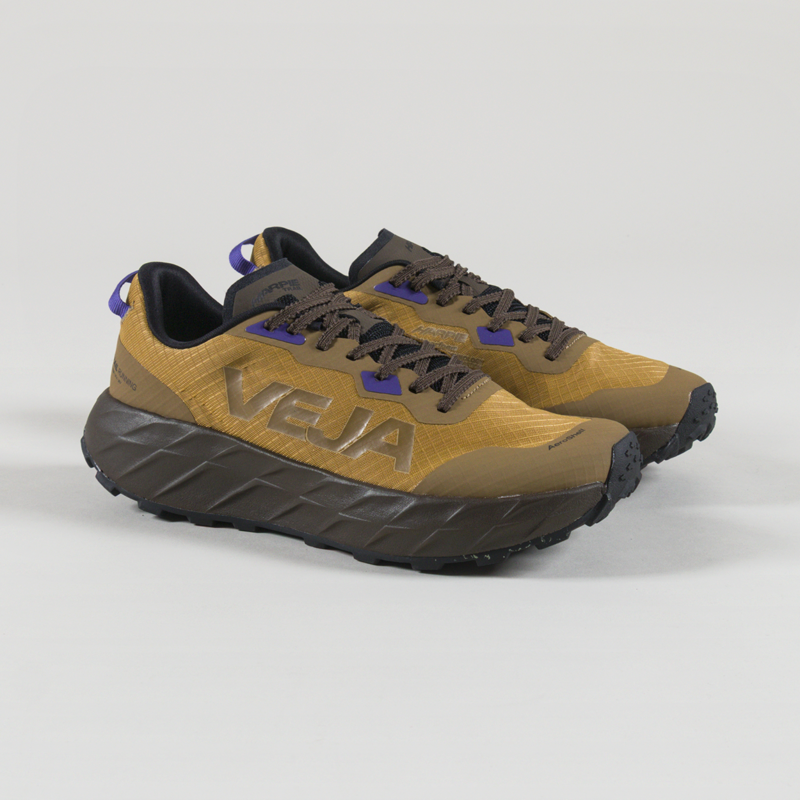 Veja Harpie Trail Shoes Aeroshell Honey Tent