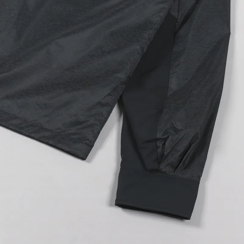 The North Face TNF Outline Jacket Black-8