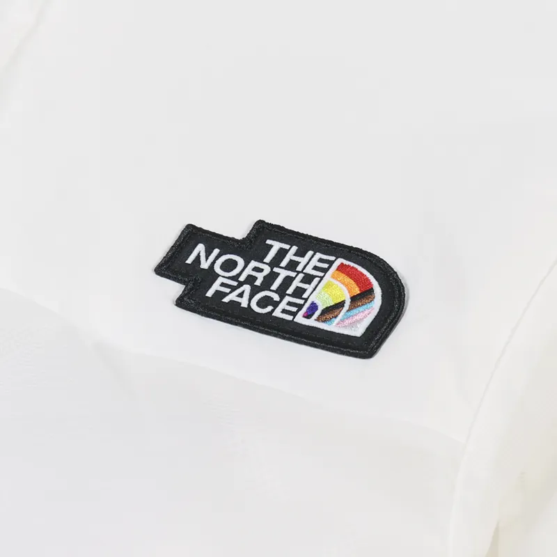 The North Face TNF Outline Jacket Gardenia White-8