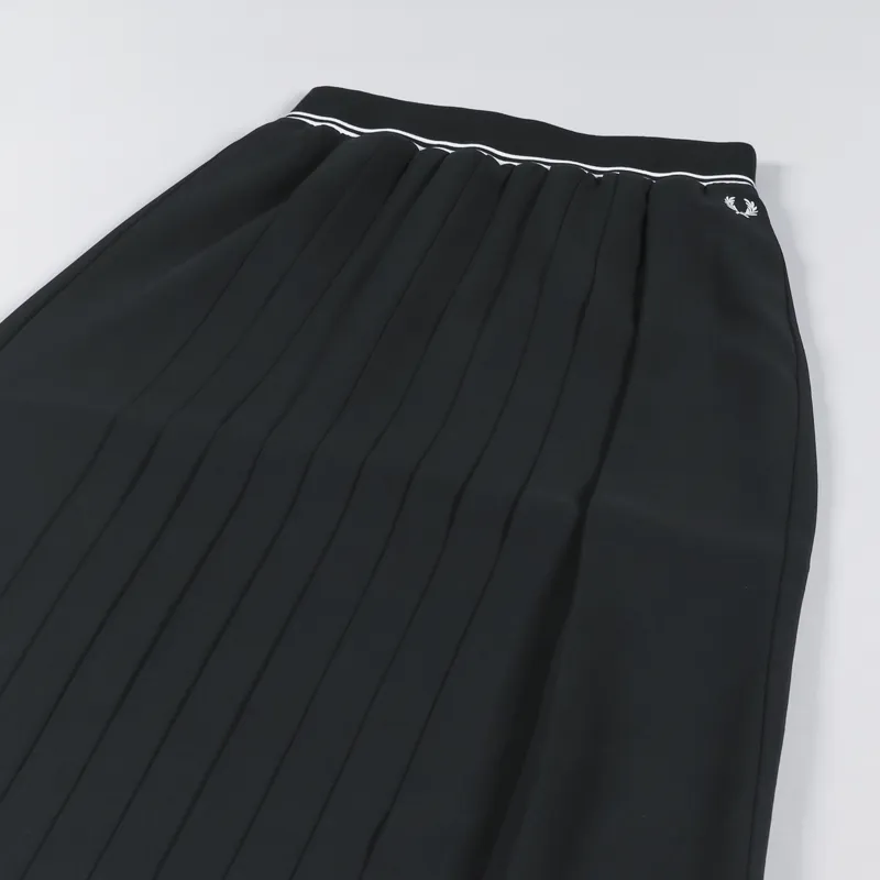 Fred Perry Womens Twin Tipped Polyester Pleated Skirt Black