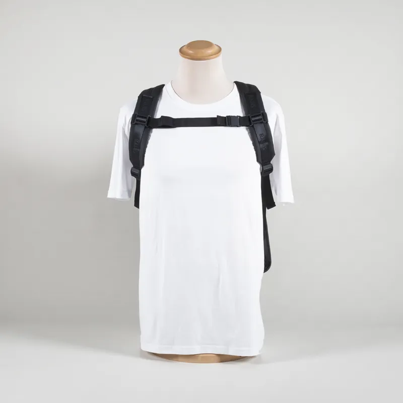 Rains Trail Rolltop Backpack Black-4