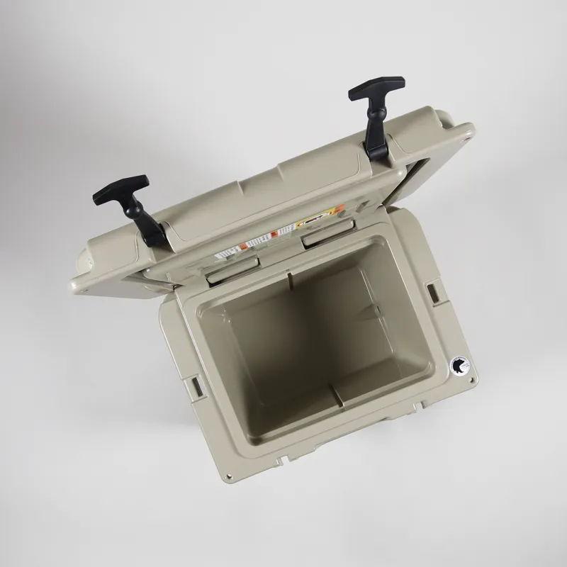 YETI Tundra 35 Tan-4