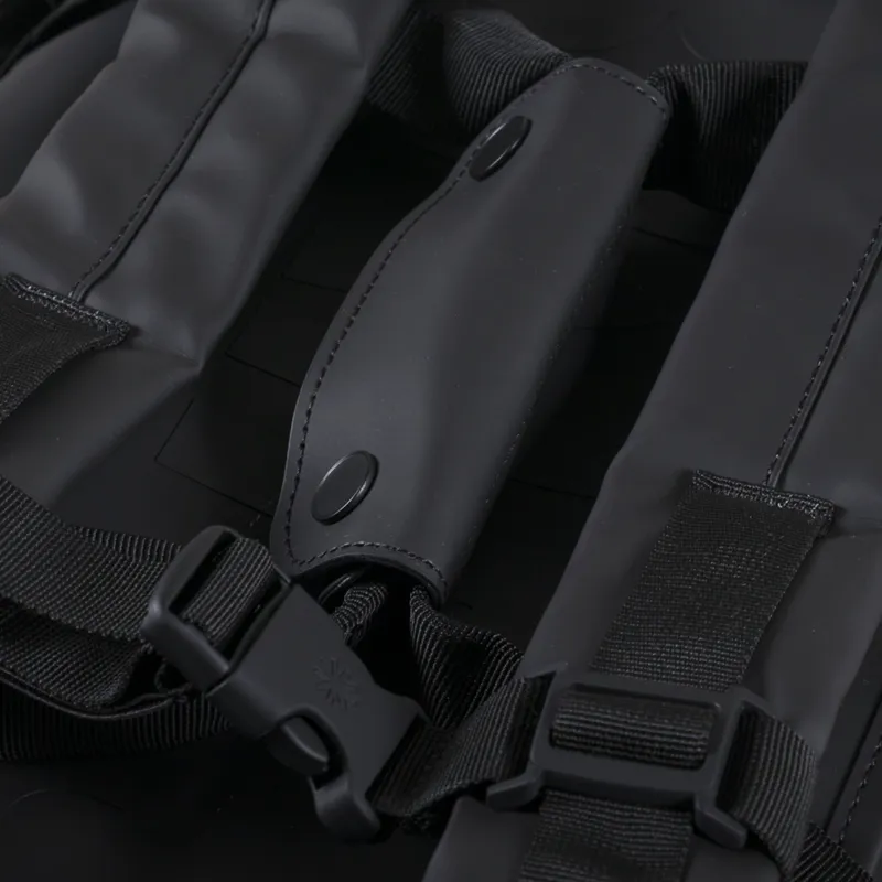 Rains Texel Duffel Bag Small Black-8