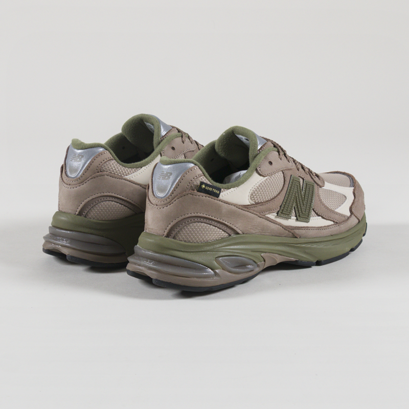 New Balance 2010 GORE-TEX Shoes Light Mushroom-1