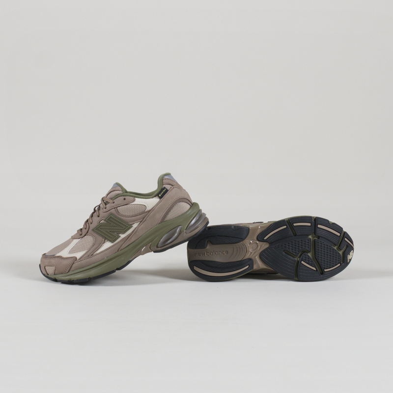 New Balance 2010 GORE-TEX Shoes Light Mushroom-3