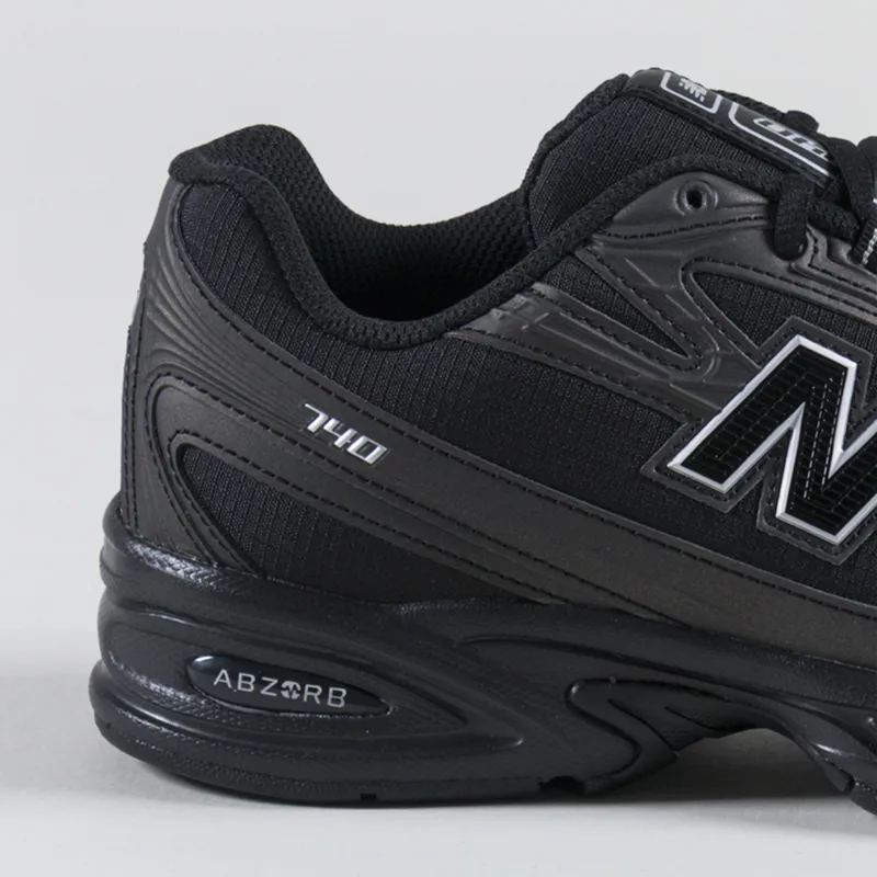 New Balance 740 Shoes Black-4