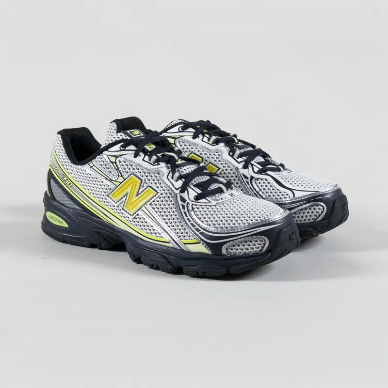 New Balance 740 Shoes Sea Salt