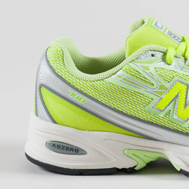 New Balance 740 Shoes Timberwolf Afterglow-4