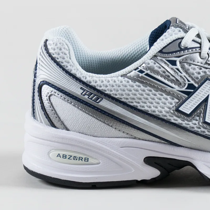 New Balance 740 Shoes Navy-4