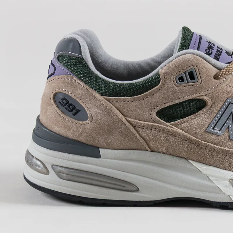 New Balance Made In UK 991v2 Shoes Cement-4