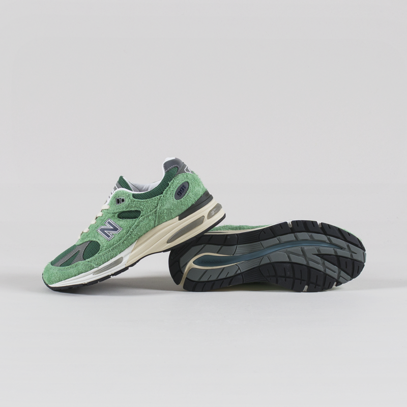 New Balance Made in UK 991v2 Grounded Pastels Shoes Mineral Green-3