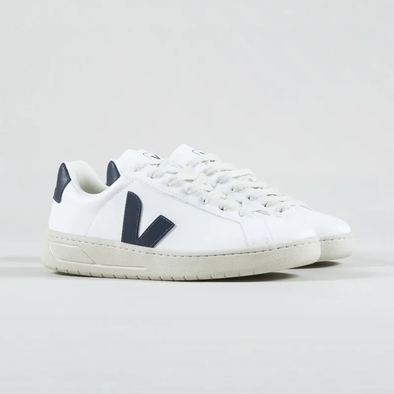 Veja Womens Urca CWL Shoes White Nautico