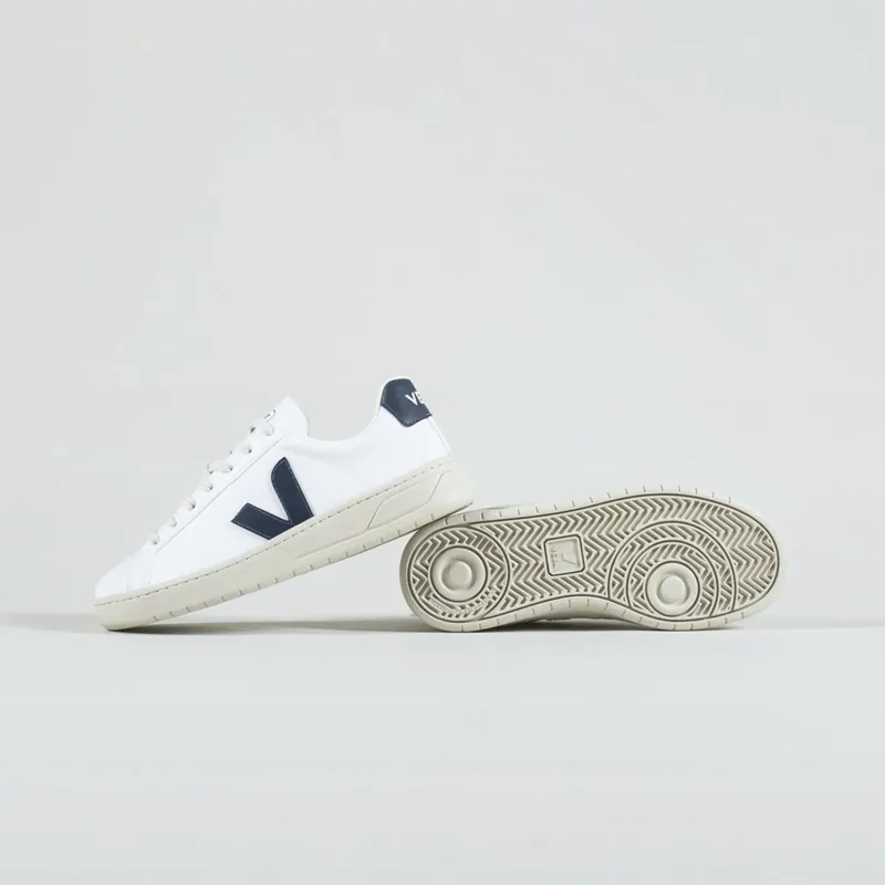 Veja Womens Urca CWL Shoes White Nautico-2