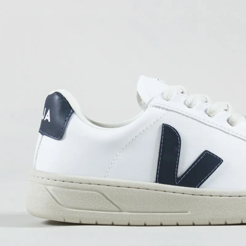 Veja Womens Urca CWL Shoes White Nautico-5