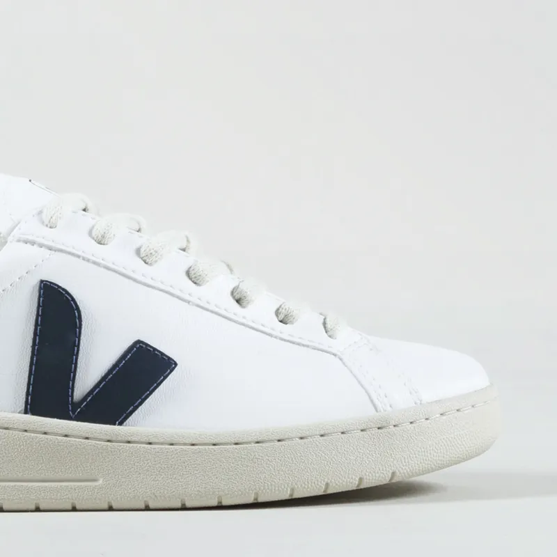Veja Womens Urca CWL Shoes White Nautico-6