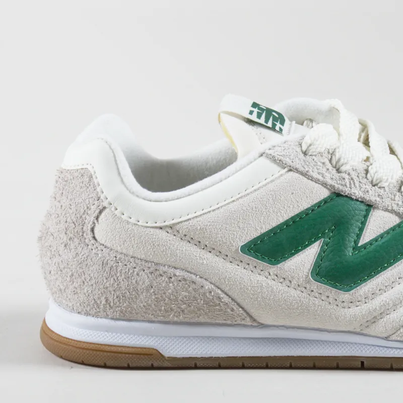 New Balance Unisex RC42 Shoes Trainers Sea Salt