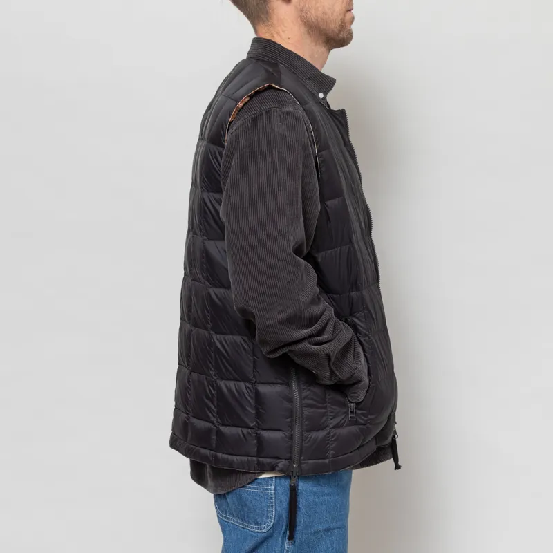 Taion x Universal Works Reversible Military Line Vest Black-6