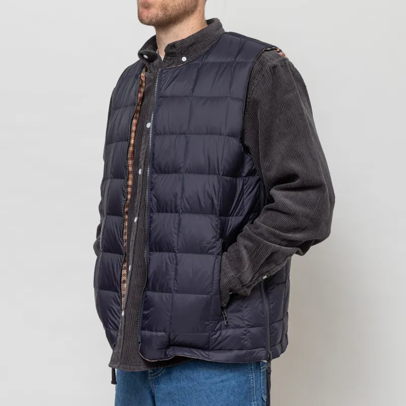 Taion x Universal Works Reversible Military Line Vest Dark Navy-2