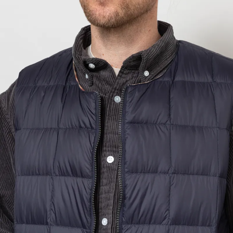 Taion x Universal Works Reversible Military Line Vest Dark Navy-7