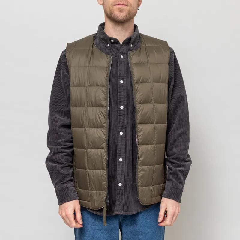 Taion x Universal Works Reversible Military Line Vest Dark Olive