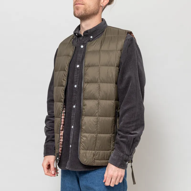 Taion x Universal Works Reversible Military Line Vest Dark Olive-2