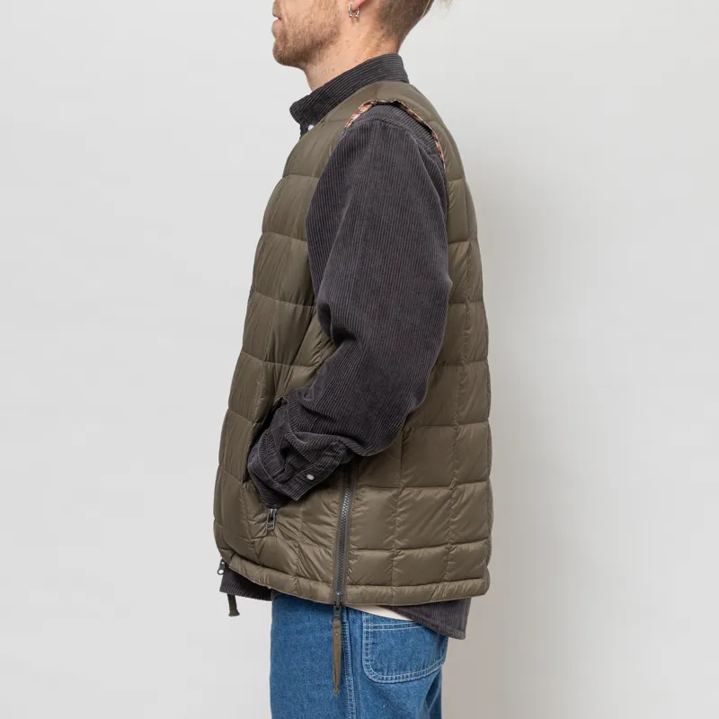 Taion x Universal Works Reversible Military Line Vest Dark Olive-3