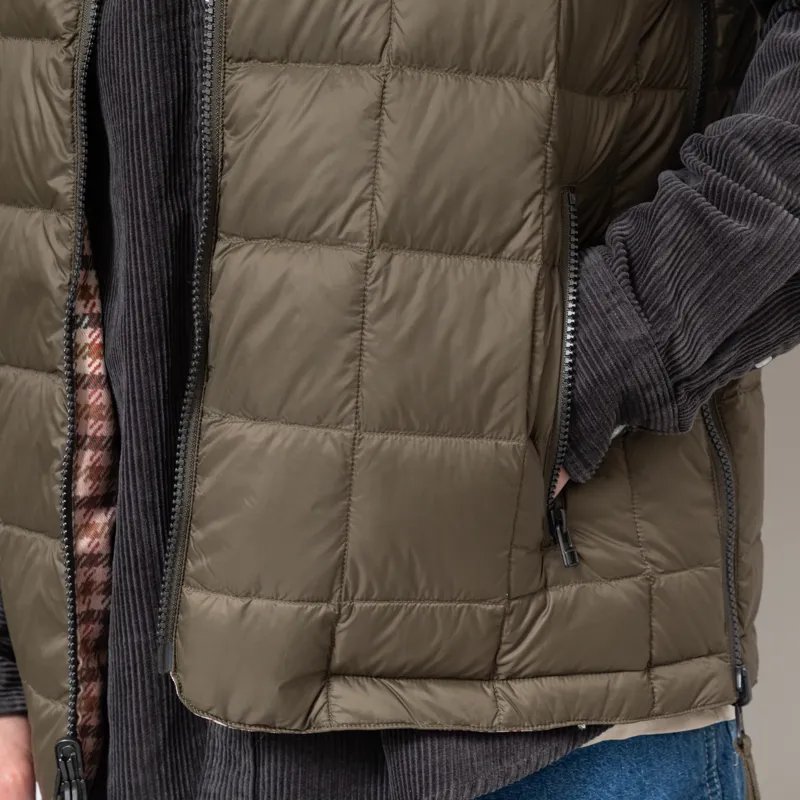 Taion x Universal Works Reversible Military Line Vest Dark Olive-12