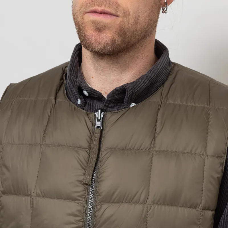Taion x Universal Works Reversible Military Line Vest Dark Olive-7