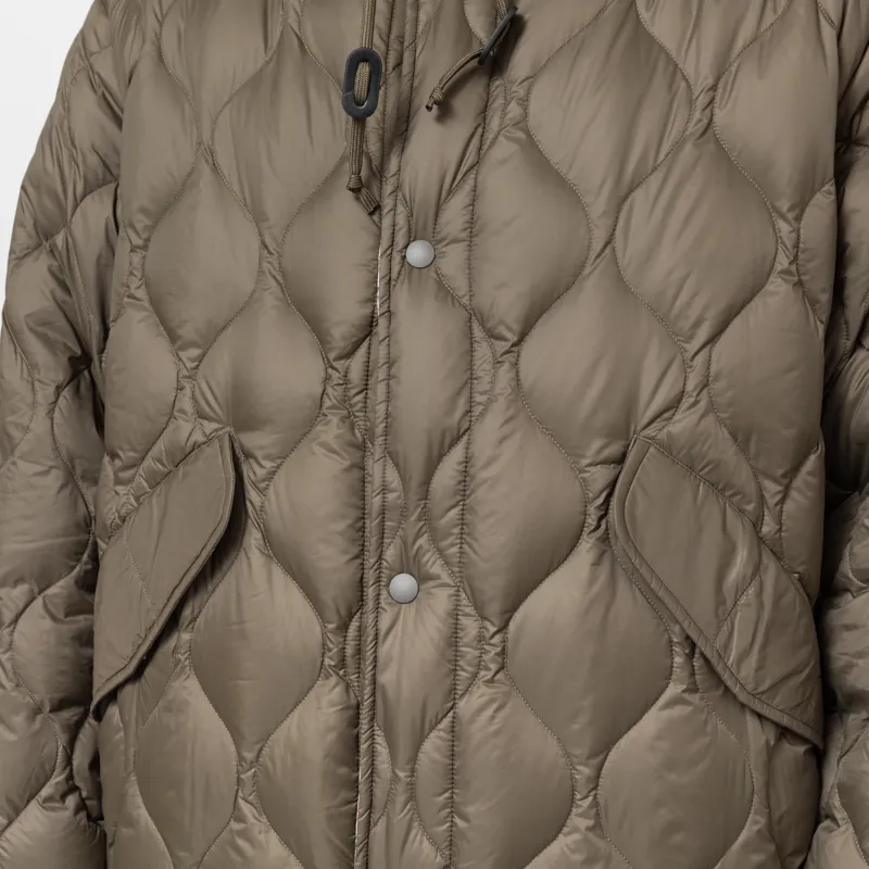 Taion x Universal Works Reversible Military Line Parka Dark Olive-9