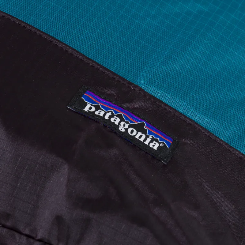 Patagonia Ultralight Black Hole Tote Pack Obsidian Plum-10