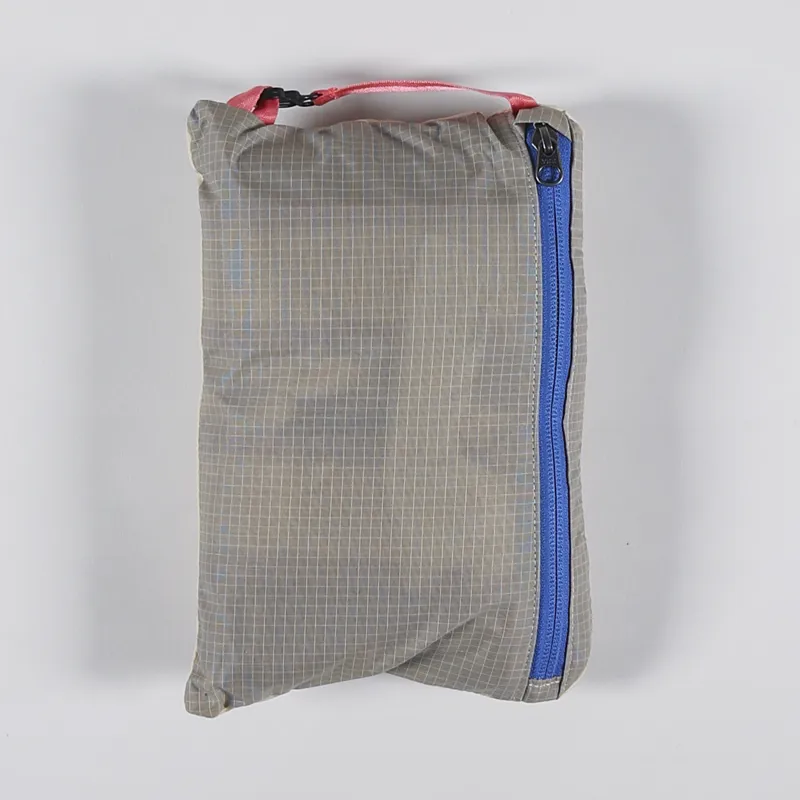 Patagonia Ultralight Black Hole Tote Pack Husk Tan-3