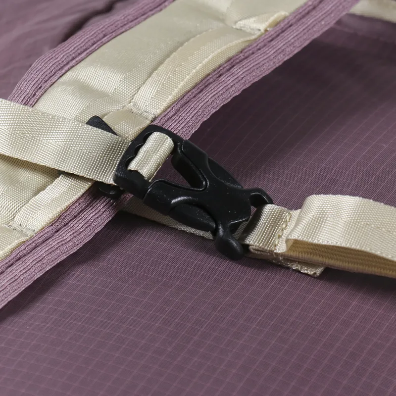 Patagonia Ultralight Black Hole Tote Pack Husk Tan-5