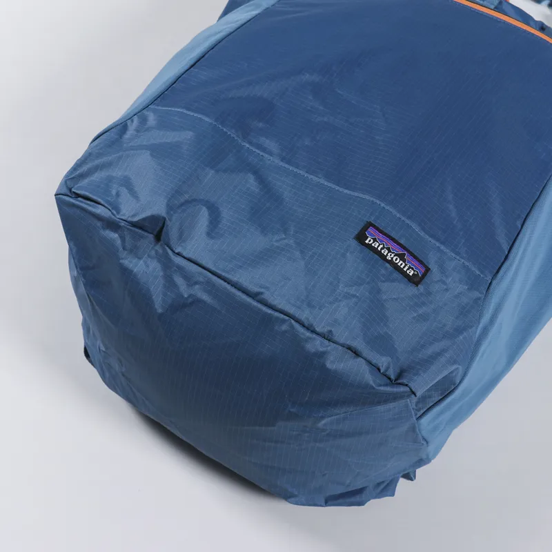 Patagonia Ultralight Black Hole Tote Pack Wavy Blue-8