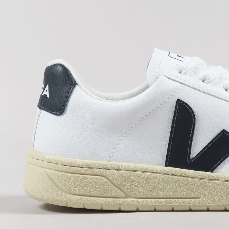 Veja Womens Urca CWL Shoes White Nautico Butter-5