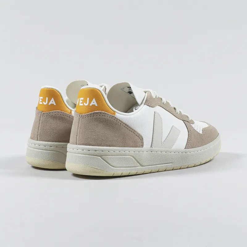 Veja Womens V-10 Chromefree Shoes Extra White Sahara Ouro-3