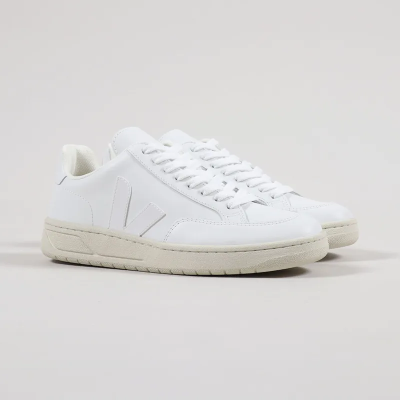 Veja Womens V-12 Leather Shoes Extra White