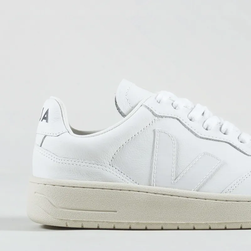 Veja Womens V-90 Leather Shoes Extra White-5