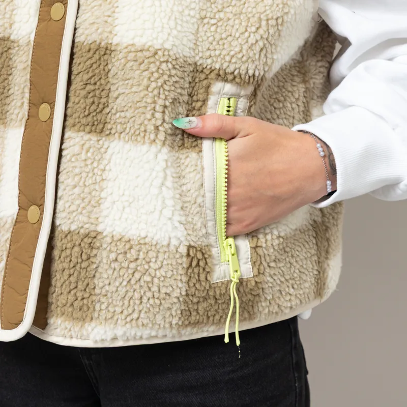 Indi And Cold Womens Teddy Plaid Vest Olive-7