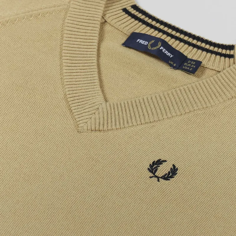 FRED PERRY V-Neck Sweater (K8225) ブラック×ブルー Fred Perry Reissues Lambswool V-Neck Jumper - K4844-612