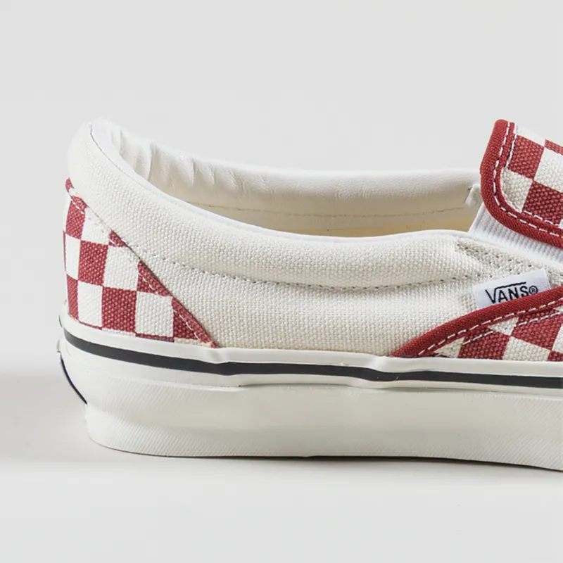 Vans Premium Classic Slip-On Shoes Poppy Ember Red-4