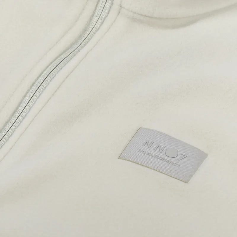 NN07 Vinny Vest Ecru-7