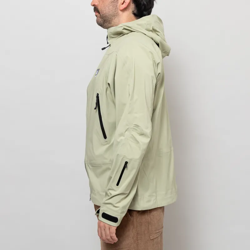 66 North Snaefell Shell Jacket Oat Grains-2