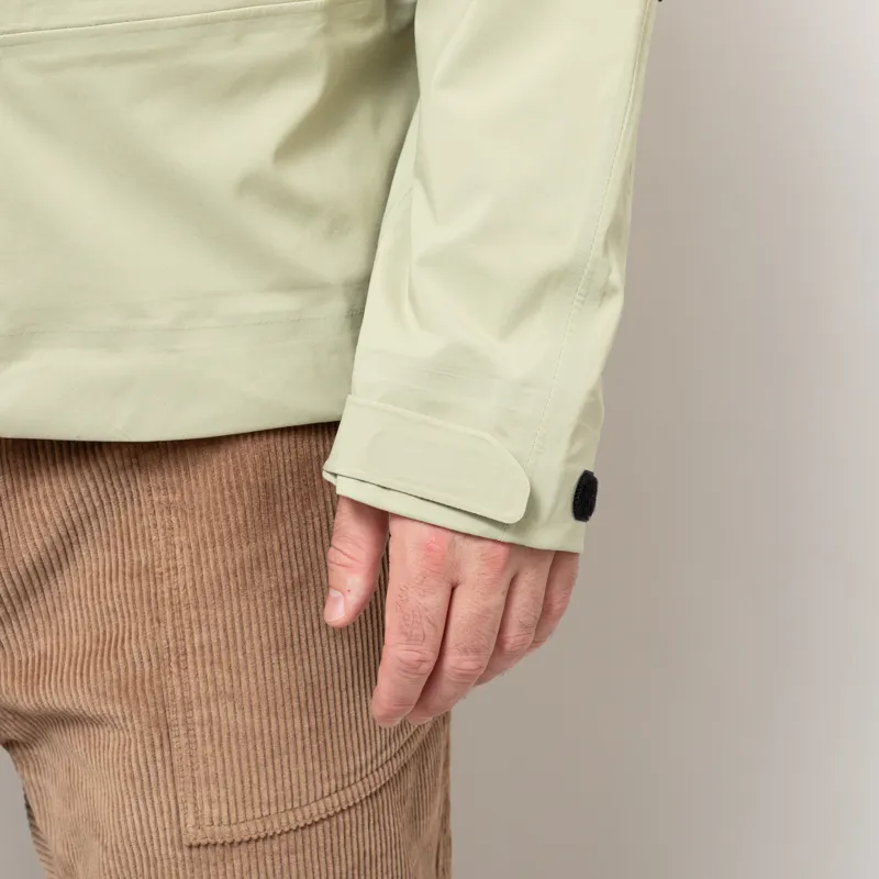 66 North Snaefell Shell Jacket Oat Grains-13