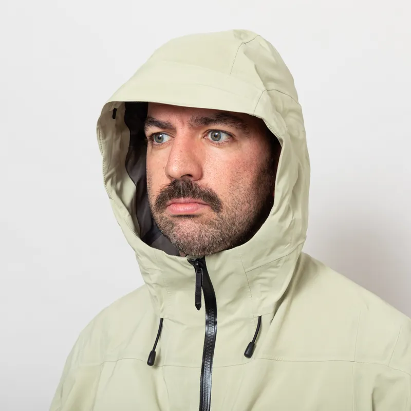 66 North Snaefell Shell Jacket Oat Grains-5