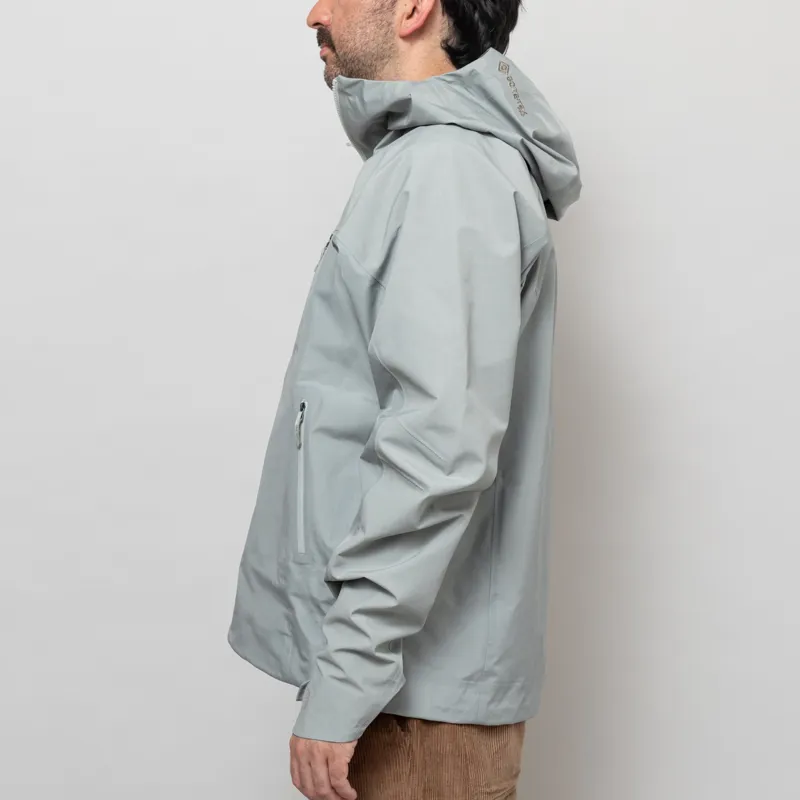 66 North Hornstrandir GORE-TEX Pro Jacket Grey Sky-3