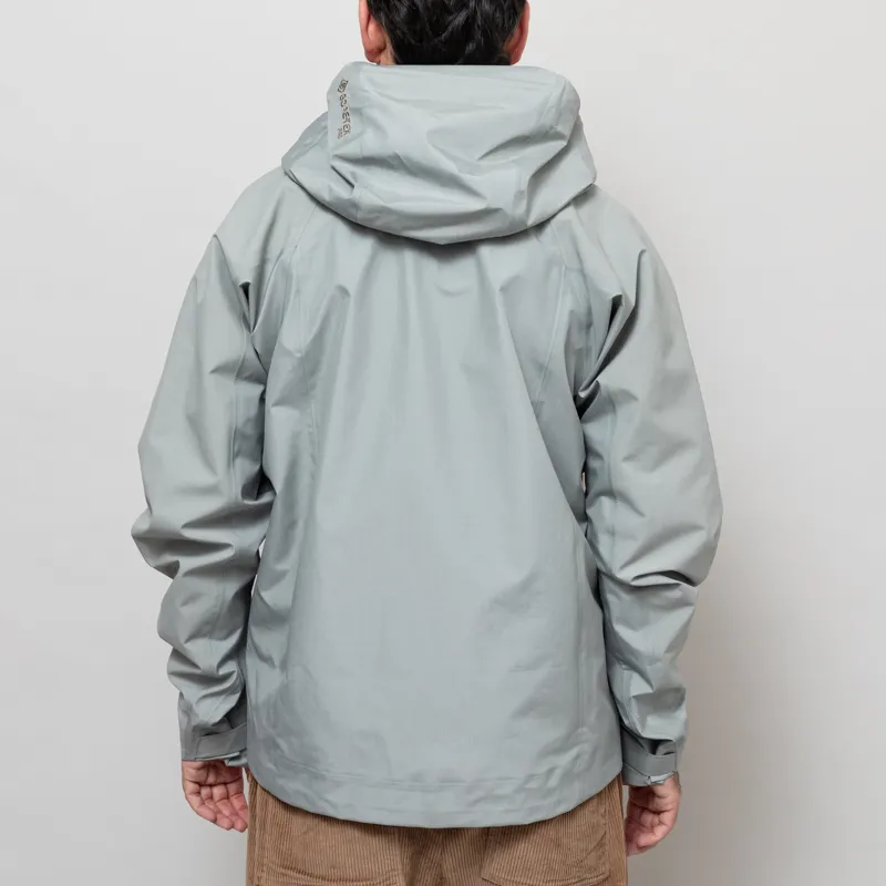 66 North Hornstrandir GORE-TEX Pro Jacket Grey Sky-4